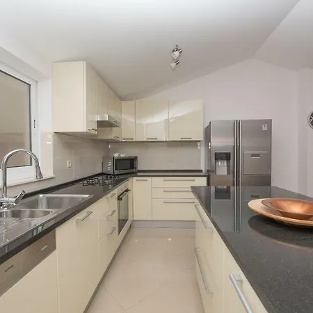 Naja - Exklusiv 아파트호텔 마카르스카