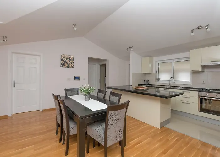 Ξενοδοχείο με διαμερίσματα Naja - Exklusiv 3*