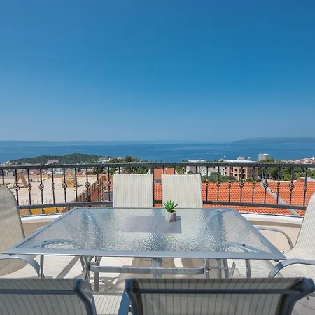 Naja Makarska