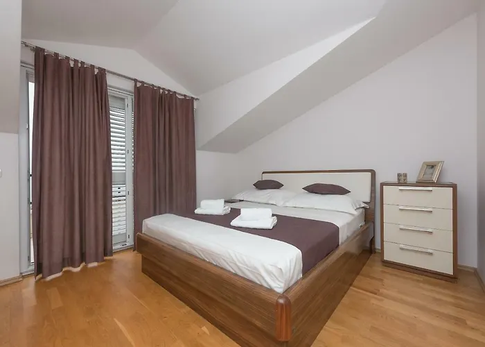 Naja - Exklusiv Apart Otel 3*